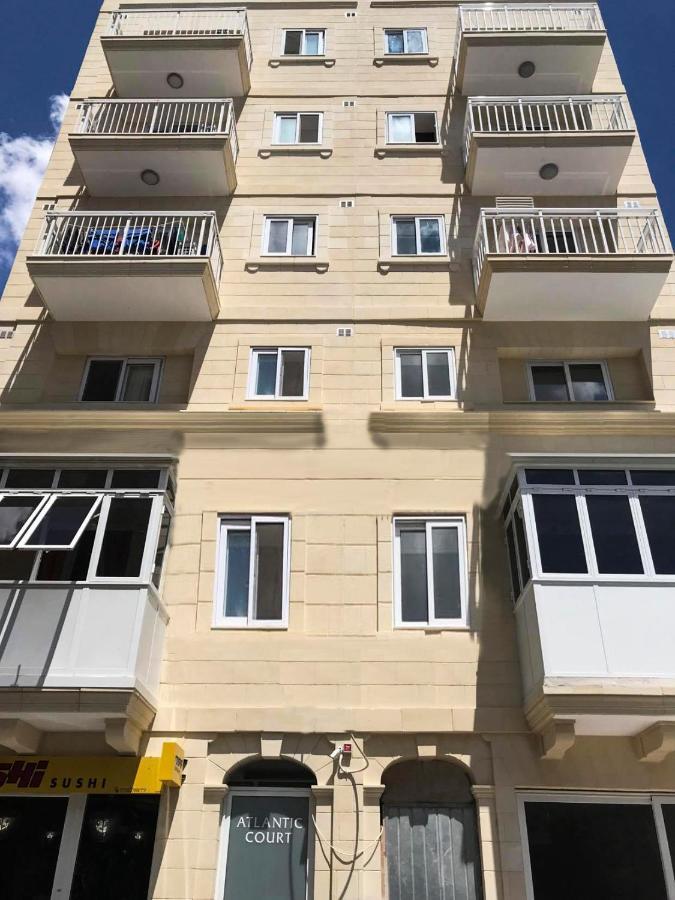 F7 Room 1, Private Double Room With Private Bathroom In Shared Flat Msida Exterior photo