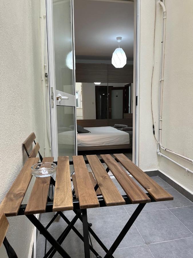 F7 Room 1, Private Double Room With Private Bathroom In Shared Flat Msida Exterior photo
